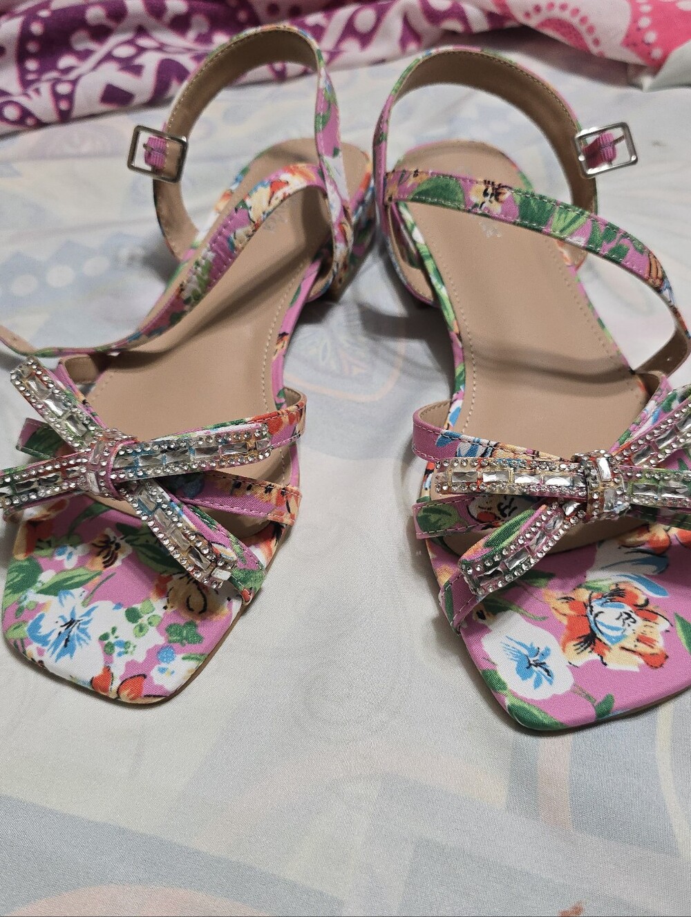Sophia Taylor Floral Pink Rhinestone Bow Women's Sandals